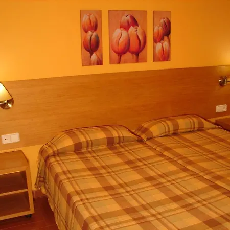 Aparthotel Miramar 2*